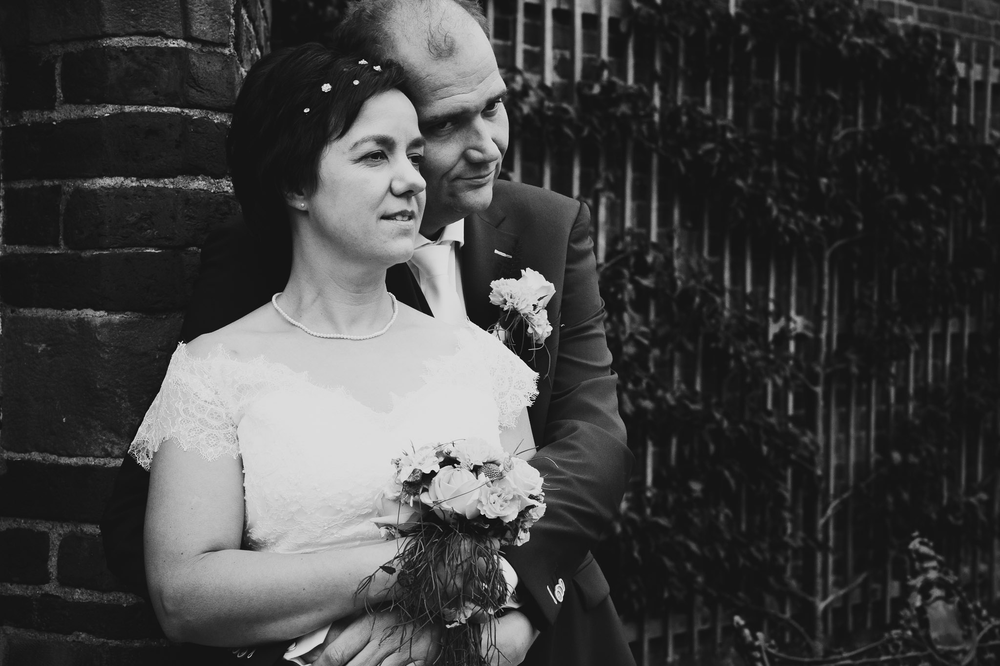 Trouwen in Groningen Burcht Wedde Bruiloft Henriette en Erwin