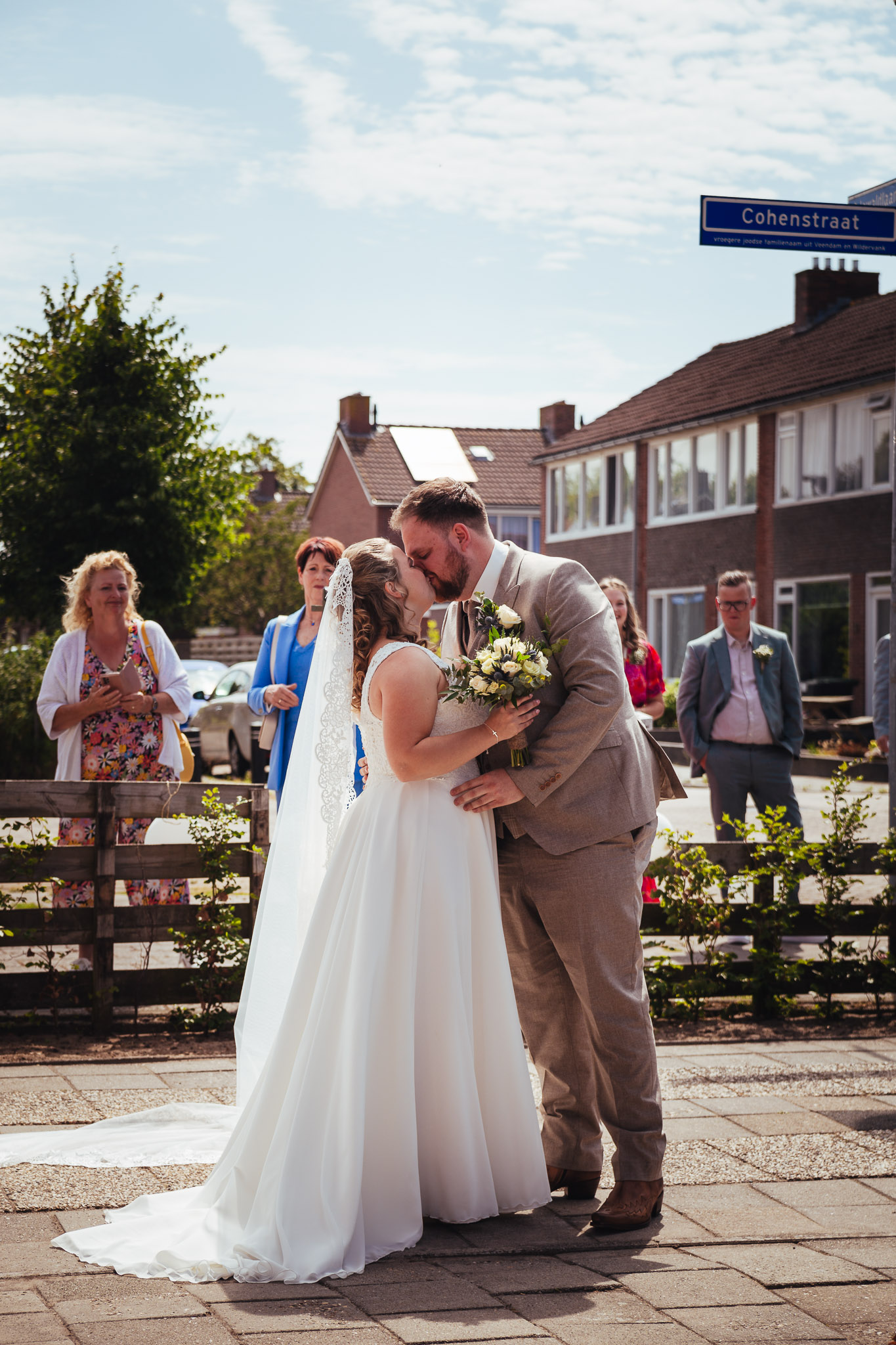 trouwreportage Veendam bruiloft Gasselte wiemel witte kerk